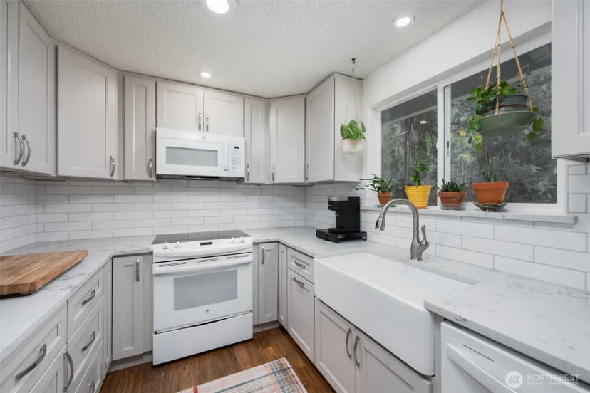 Property photo for 28102 Se 63rd Street, Issaquah photo 10