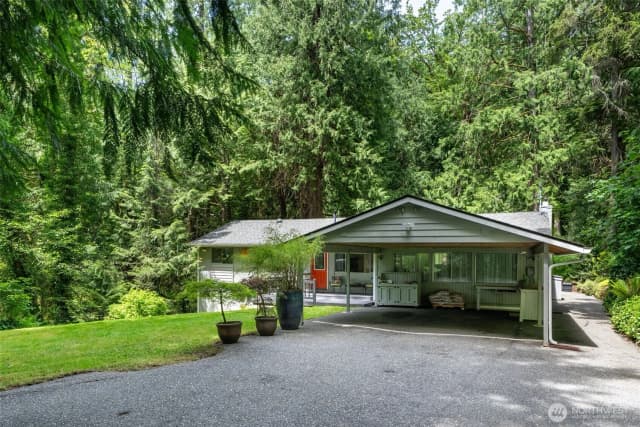 Property photo for 28102 Se 63rd Street, Issaquah photo 2