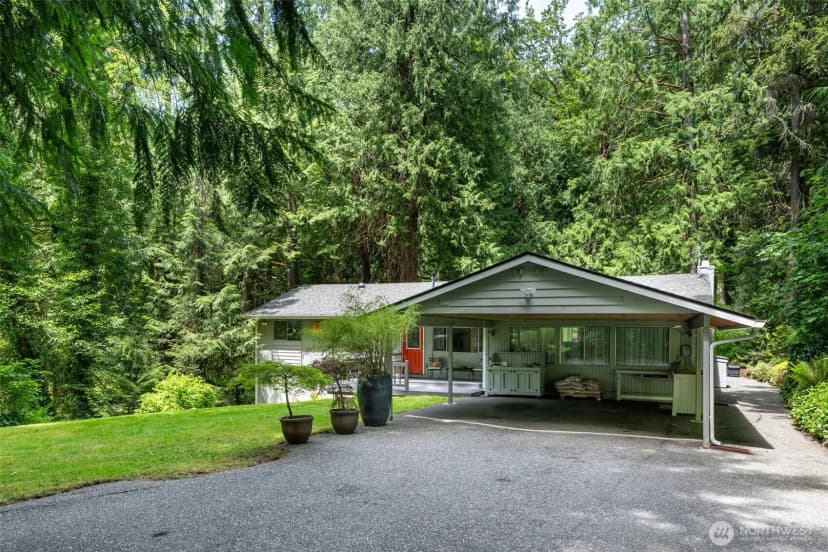 Property photo for 28102 Se 63rd Street, Issaquah photo 2