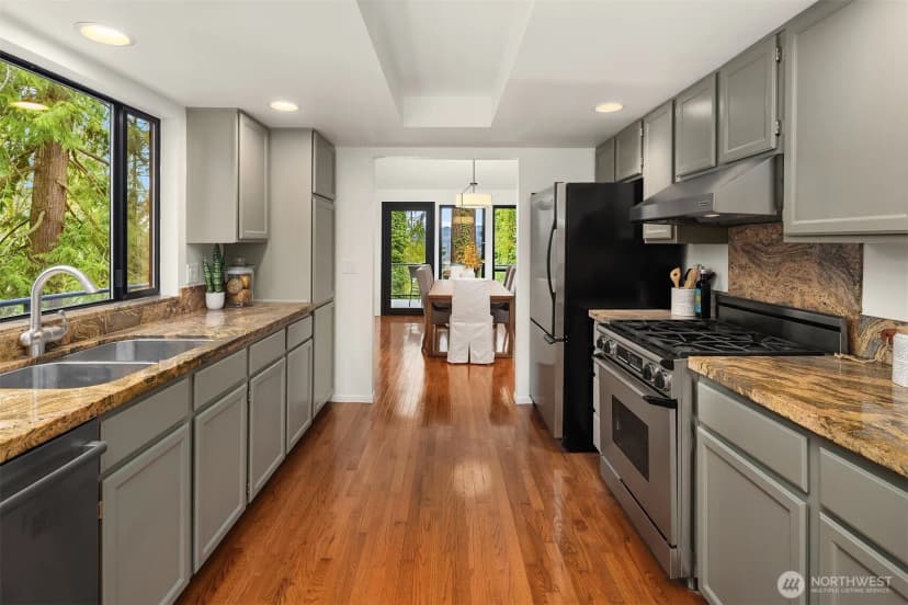 Property photo for 4429 E Mercer Way, Mercer Island photo 14