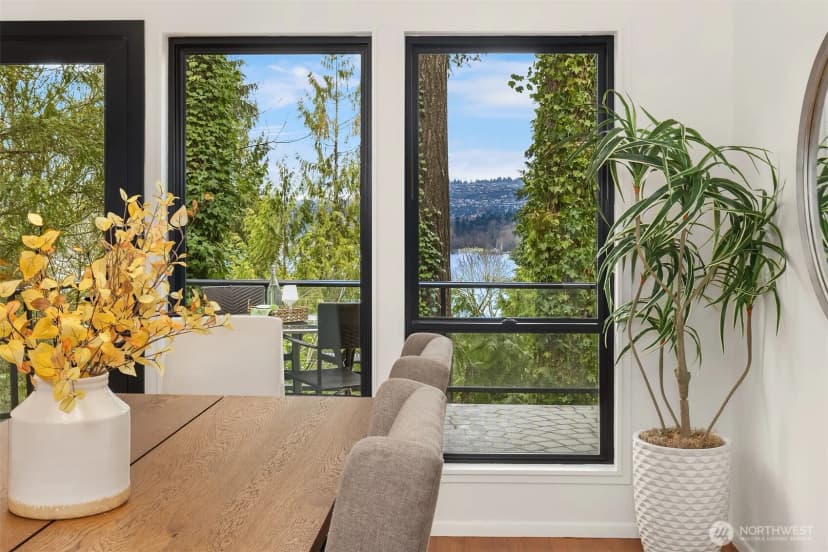 Property photo for 4429 E Mercer Way, Mercer Island photo 12