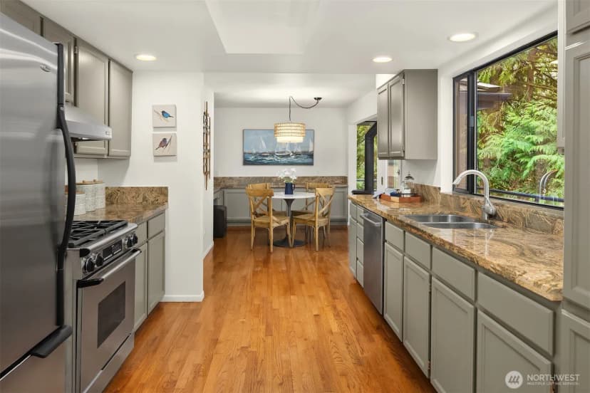 Property photo for 4429 E Mercer Way, Mercer Island photo 16