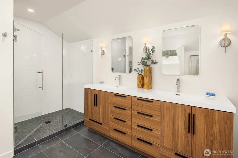 Property photo for 4429 E Mercer Way, Mercer Island photo 26