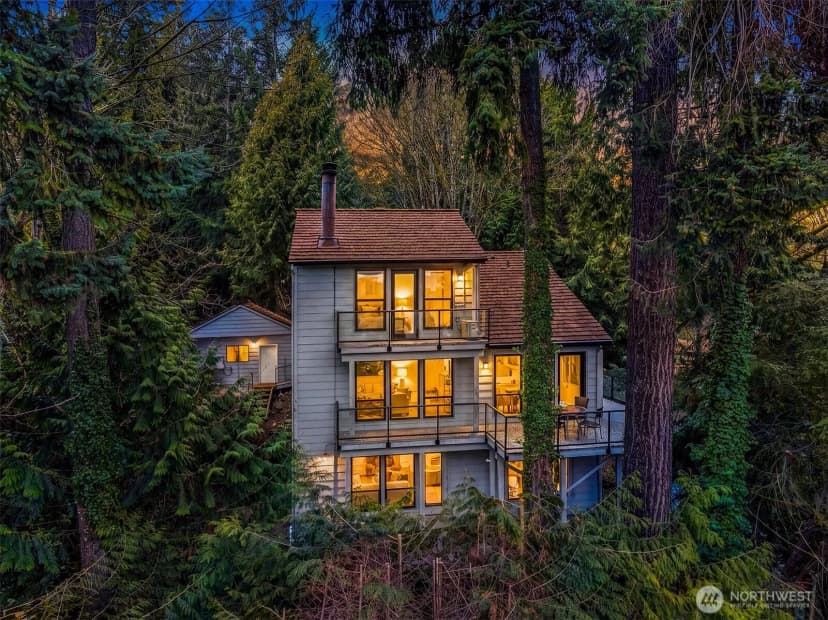 Property photo for 4429 E Mercer Way, Mercer Island photo 5