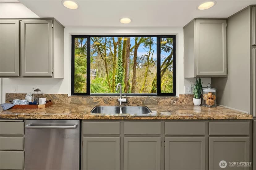 Property photo for 4429 E Mercer Way, Mercer Island photo 15