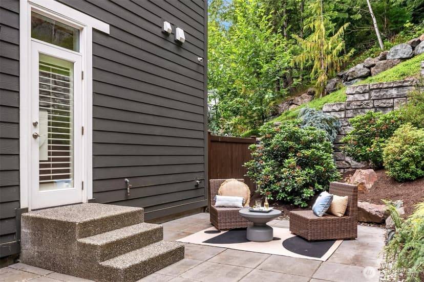 Property photo for 867 224th Avenue Ne, Sammamish photo 29