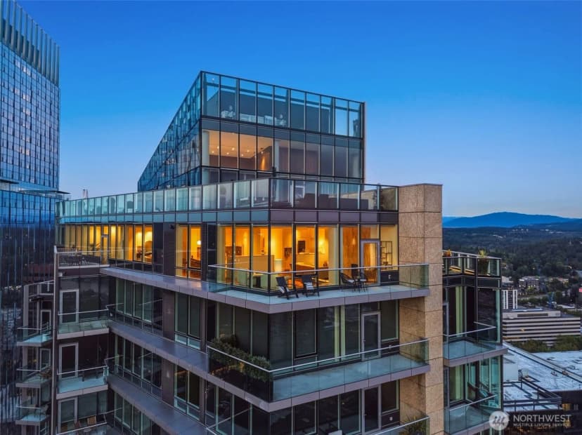 Property photo for 10700 Ne 4th Street #4202, Bellevue