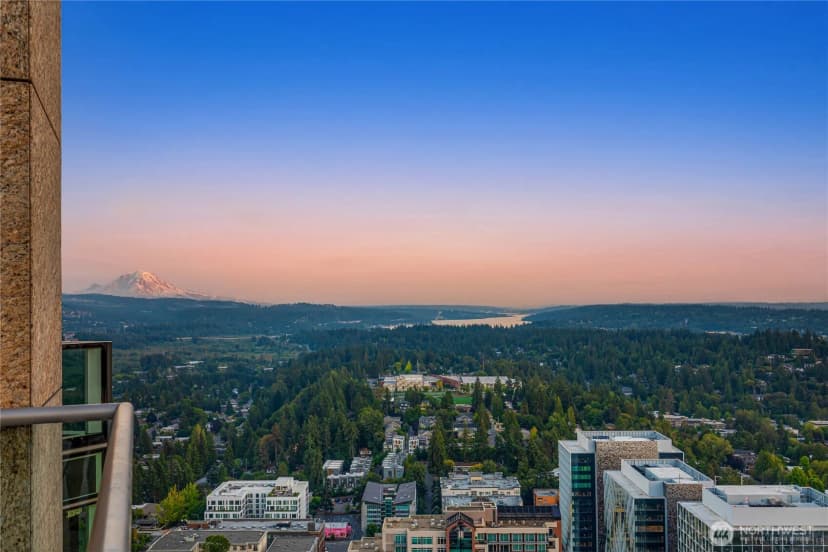 Property photo for 10700 Ne 4th Street #4202, Bellevue photo 9