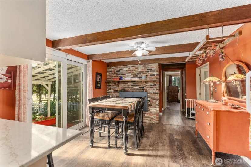 Property photo for 816 304th Street S, Roy photo 8