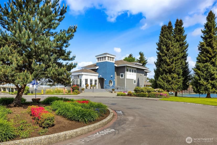 Property photo for 61 Cascade Key, Bellevue photo 38