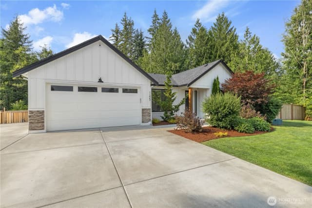 Property photo for 11423 115th Street Ne, Lake Stevens photo 2