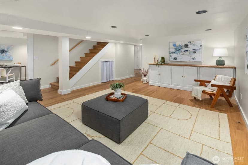 Property photo for 8233 40th Avenue Ne, Seattle photo 21