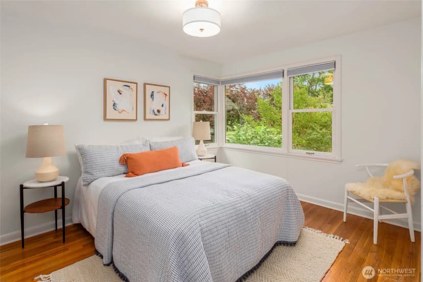 Property photo for 8233 40th Avenue Ne, Seattle photo 19