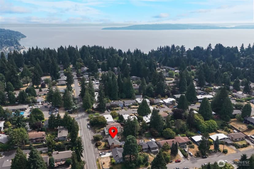 Property photo for 16613 19th Avenue Sw, Burien photo 36
