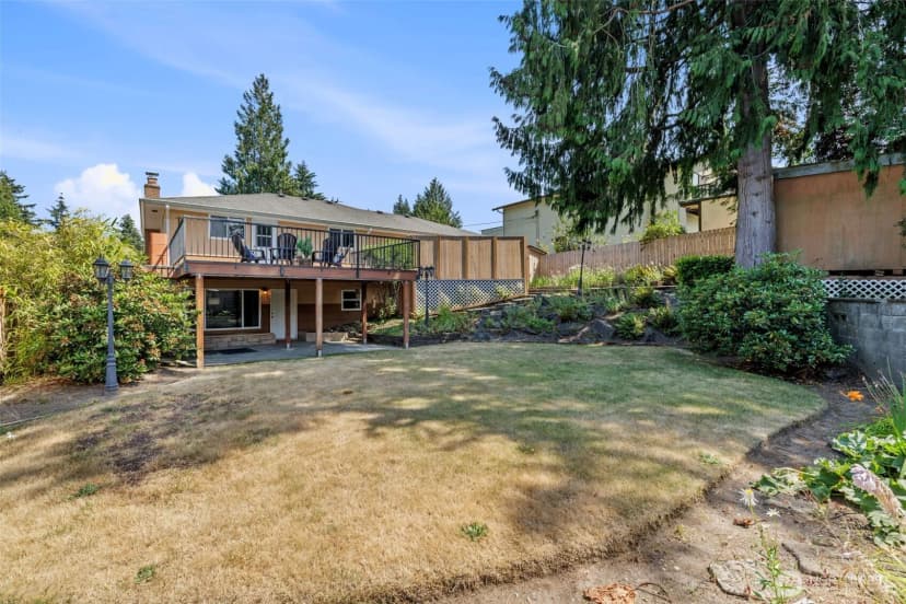 Property photo for 16613 19th Avenue Sw, Burien photo 31