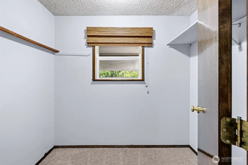 Property photo for 16613 19th Avenue Sw, Burien photo 13