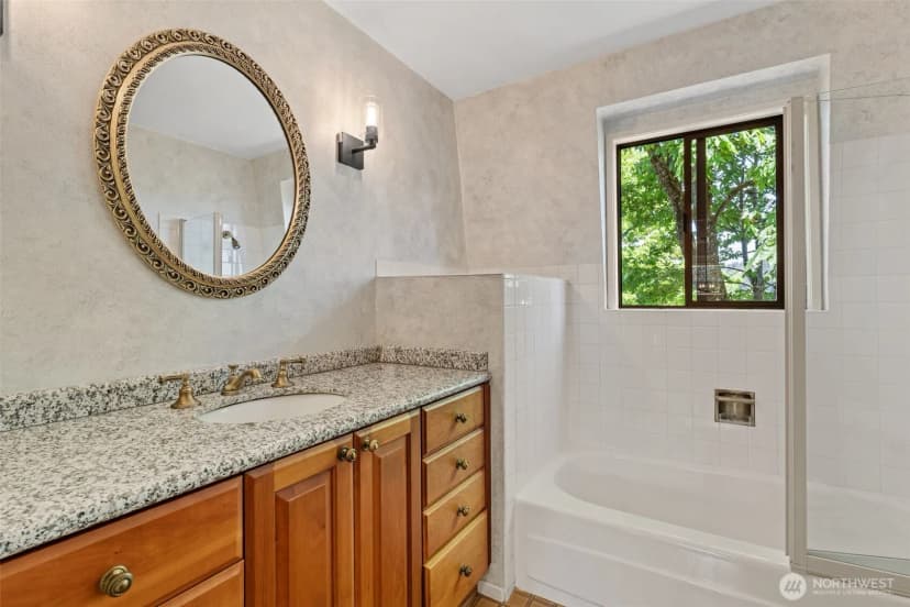 Property photo for 4442 95th Avenue Ne, Bellevue photo 28