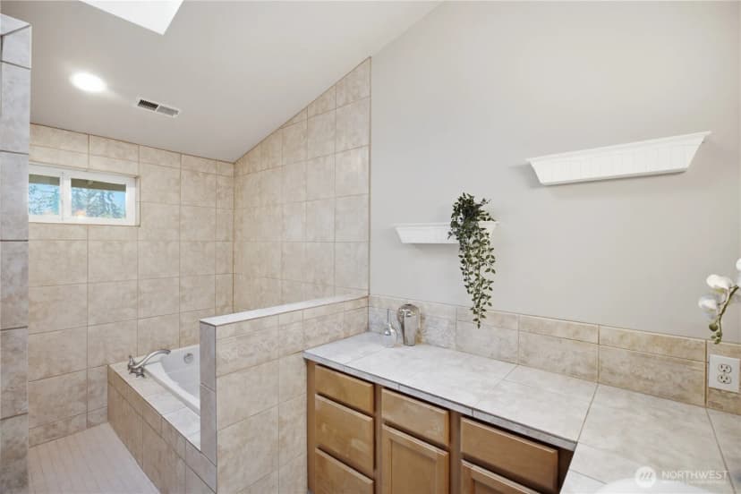 Property photo for 2529 S 304th Street, Federal Way photo 16