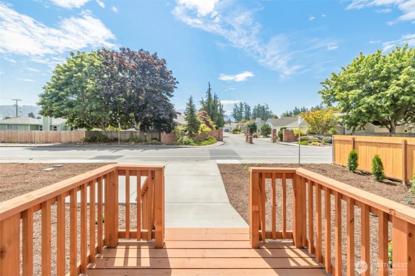 Property photo for 524 W Prairie Street, Sequim photo 6
