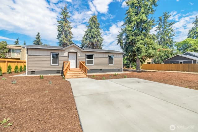 Property photo for 524 W Prairie Street, Sequim