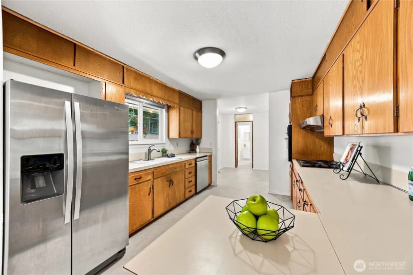 Property photo for 16217 Se Newport Way, Bellevue photo 5