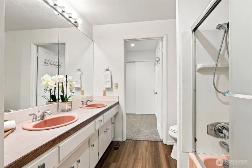 Property photo for 16217 Se Newport Way, Bellevue photo 14
