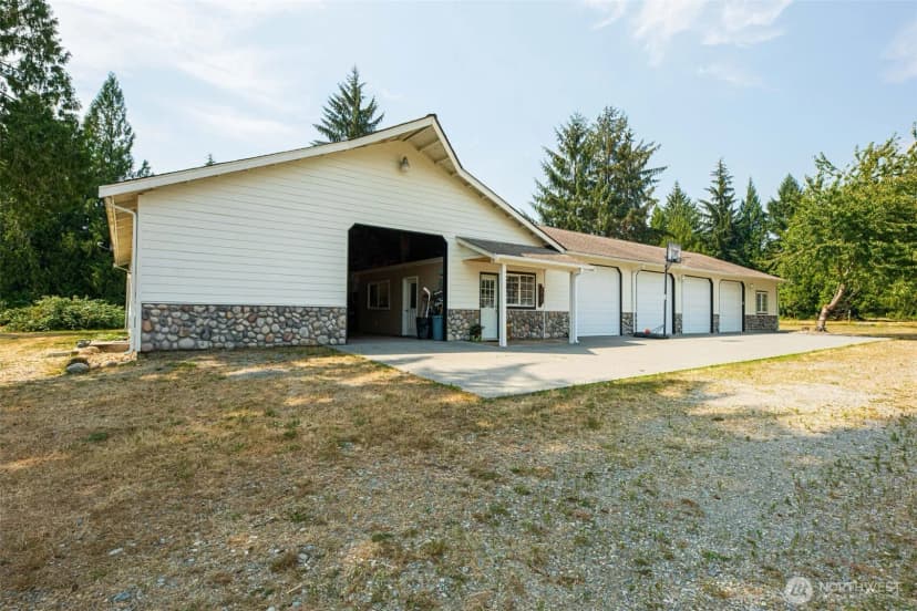 Property photo for 8457 Iron Mountain View Lane, Concrete photo 21