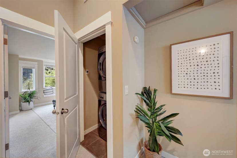 Property photo for 5807 B 55th Avenue Ne, Seattle photo 20