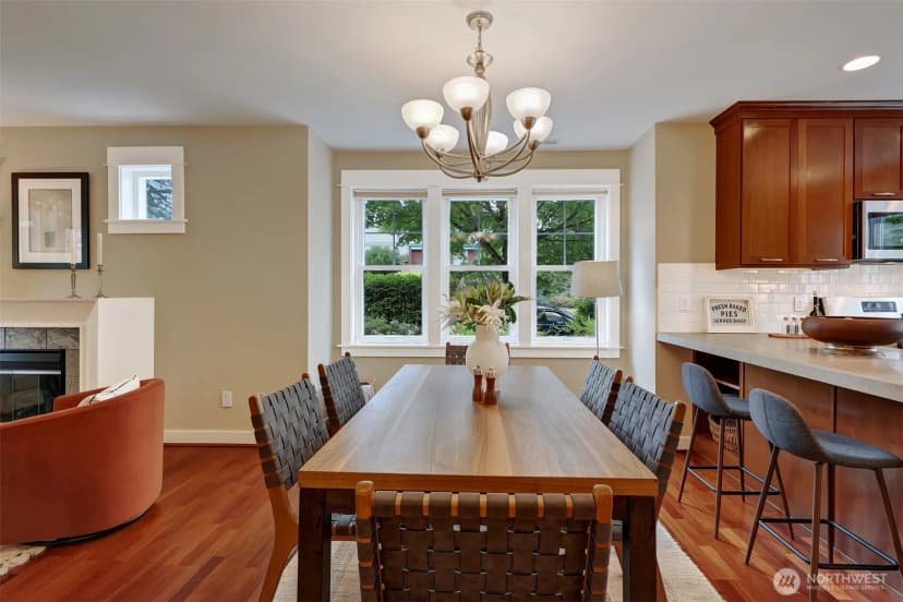 Property photo for 5807 B 55th Avenue Ne, Seattle photo 8