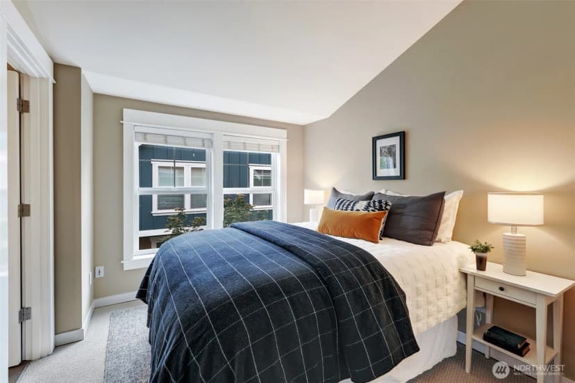 Property photo for 5807 B 55th Avenue Ne, Seattle photo 21