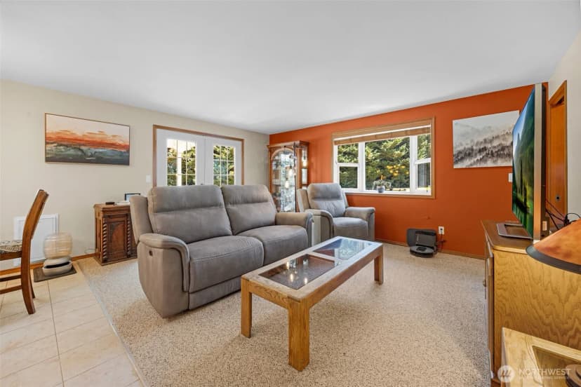 Property photo for 229 172nd Street Nw, Arlington photo 16