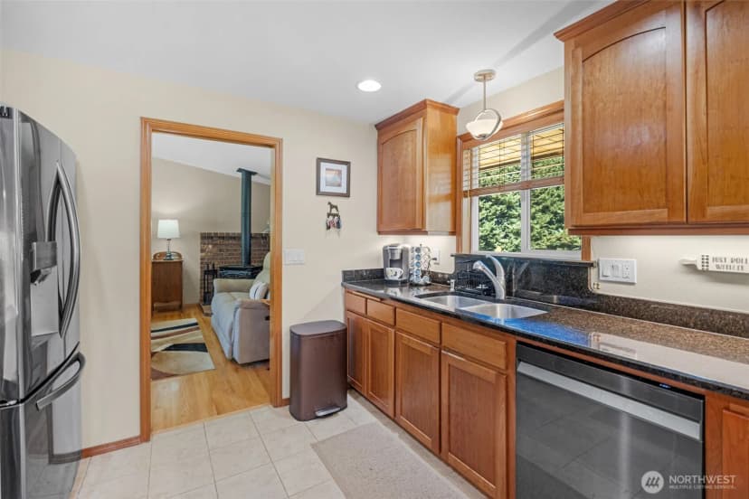 Property photo for 229 172nd Street Nw, Arlington photo 12