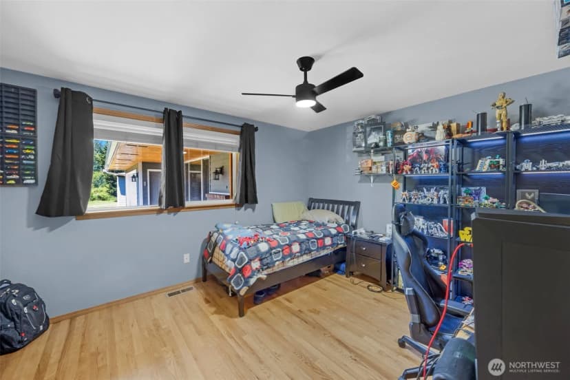 Property photo for 229 172nd Street Nw, Arlington photo 24