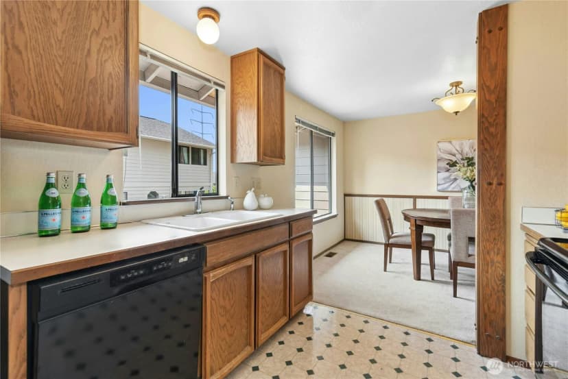 Property photo for 12426 Se 30th Street #a-2, Bellevue photo 10