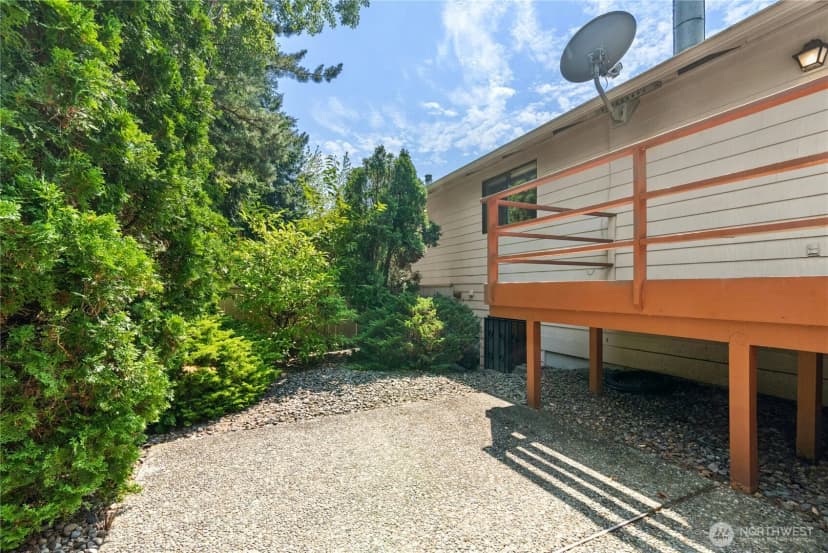 Property photo for 12426 Se 30th Street #a-2, Bellevue photo 26