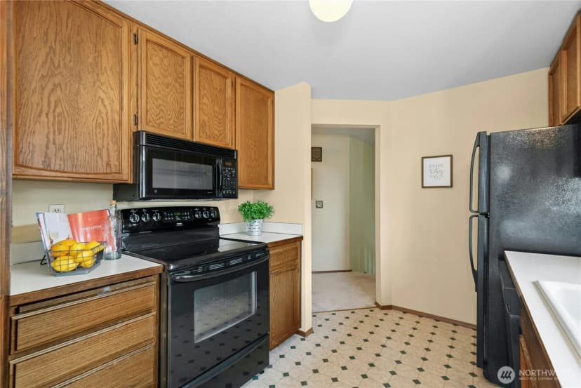 Property photo for 12426 Se 30th Street #a-2, Bellevue photo 12