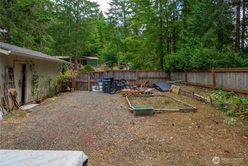 Property photo for 310 E Olde Lyme Rd, Shelton photo 25