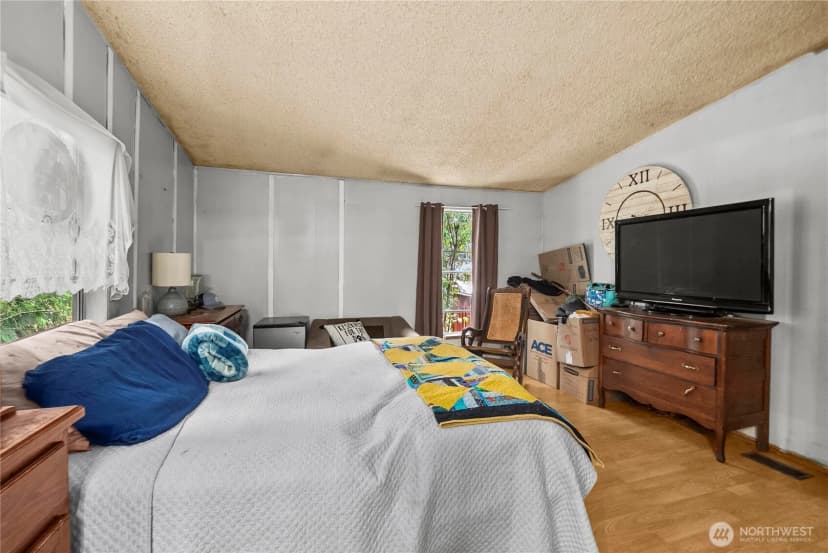 Property photo for 310 E Olde Lyme Rd, Shelton photo 16