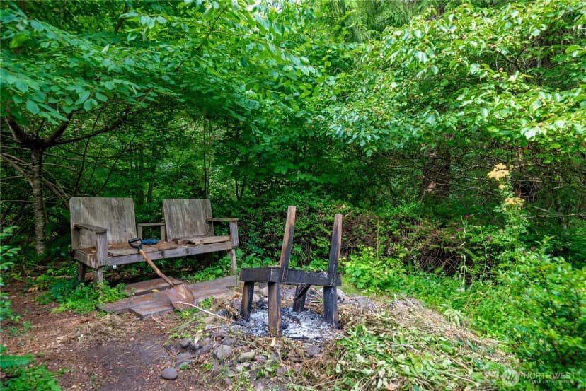 Property photo for 310 E Olde Lyme Rd, Shelton photo 33