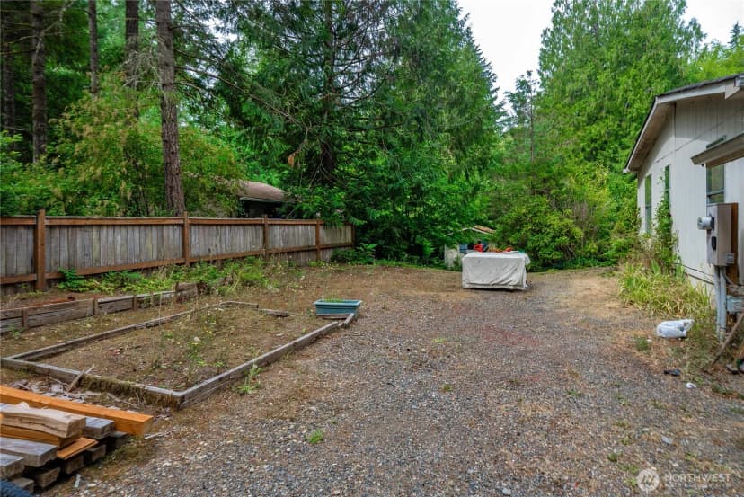 Property photo for 310 E Olde Lyme Rd, Shelton photo 26