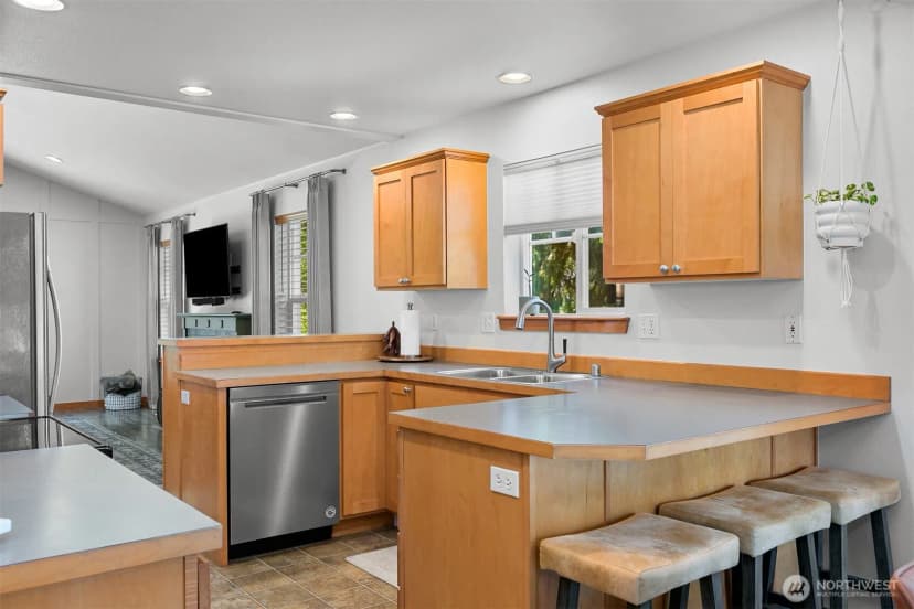 Property photo for 2175 Willow Street, Lynden photo 12