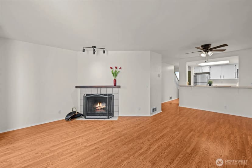 Property photo for 8512 242nd Street Sw #3, Edmonds photo 6