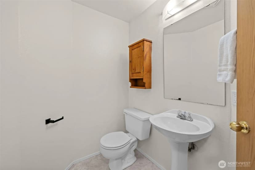 Property photo for 8512 242nd Street Sw #3, Edmonds photo 9