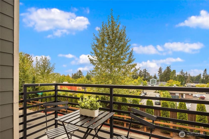 Property photo for 1412 157th Place Ne, Bellevue photo 8