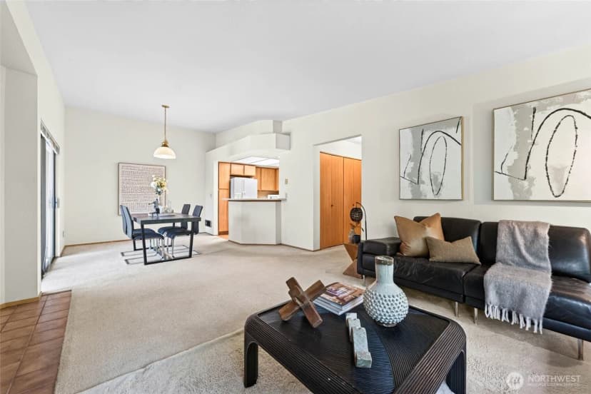 Property photo for 1266 Bellevue Way Ne #2, Bellevue photo 6