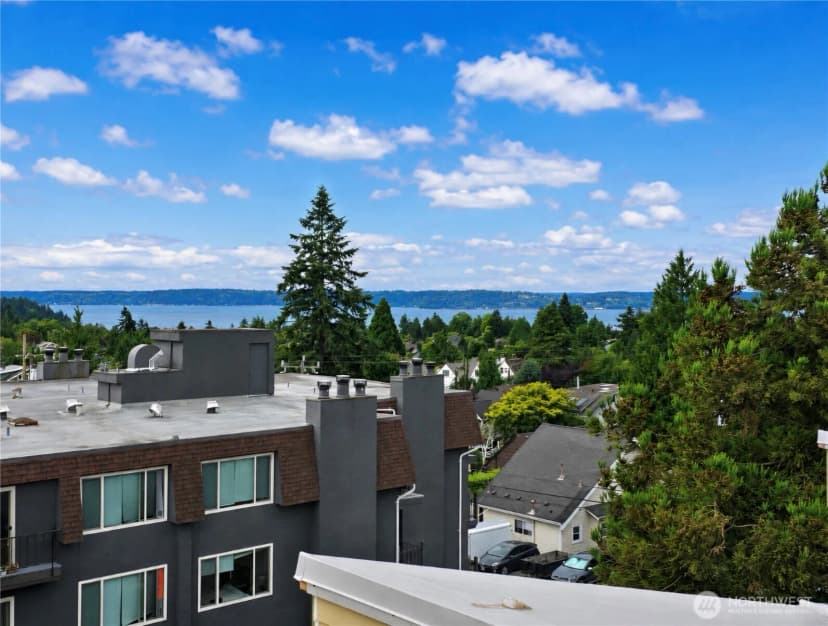 Property photo for 5617 California Avenue Sw #b, Seattle