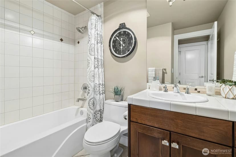 Property photo for 5404 Lake Washington Boulevard Ne #b, Kirkland photo 30