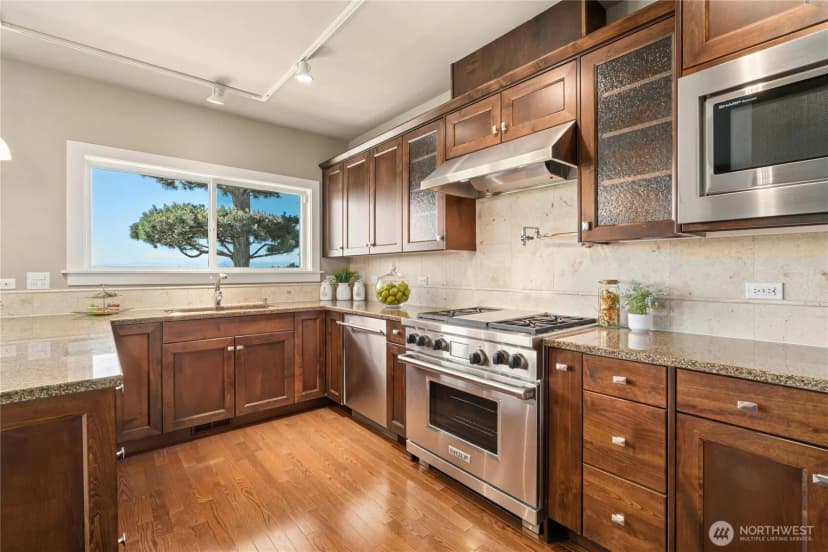 Property photo for 5404 Lake Washington Boulevard Ne #b, Kirkland photo 16