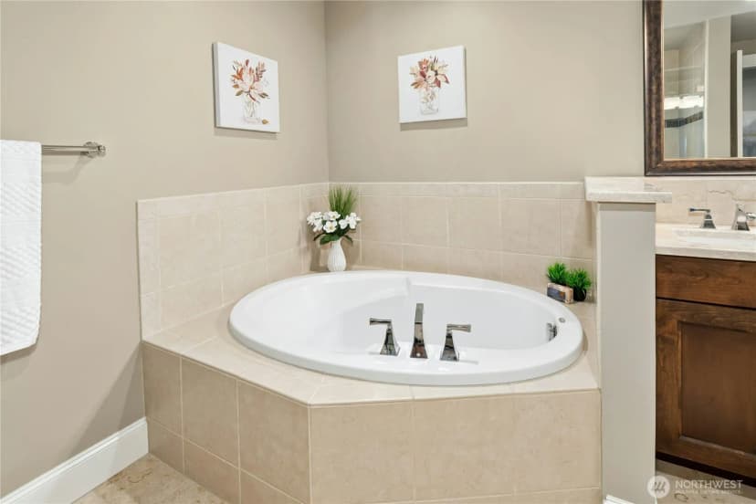 Property photo for 5404 Lake Washington Boulevard Ne #b, Kirkland photo 26