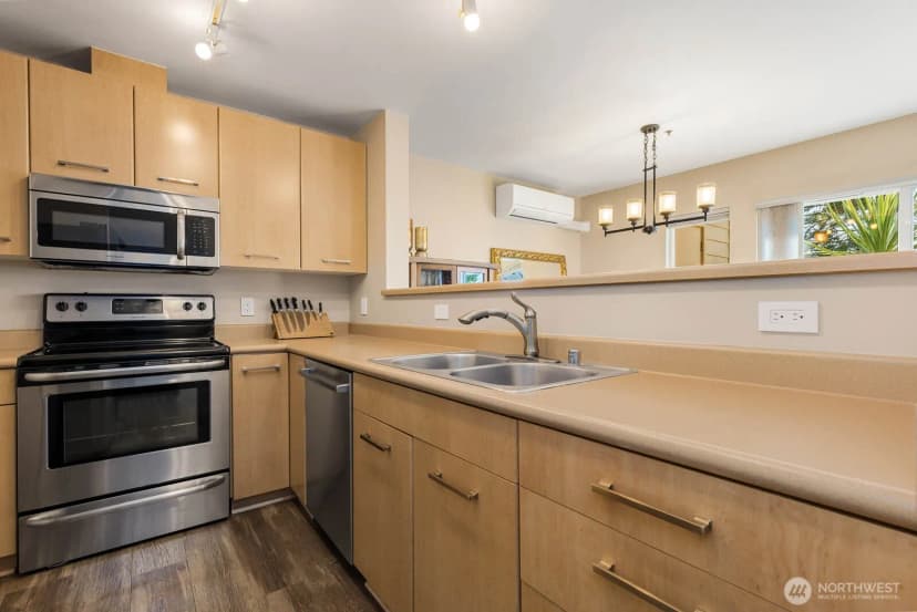 Property photo for 710 240th Way Se #g302, Sammamish photo 7